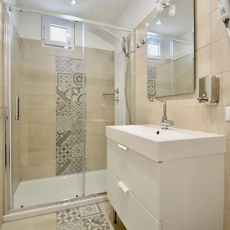 公寓 Vittoria 切法卢